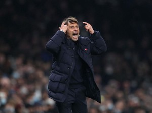 Conte ke Tottenham: Belanja dong!
