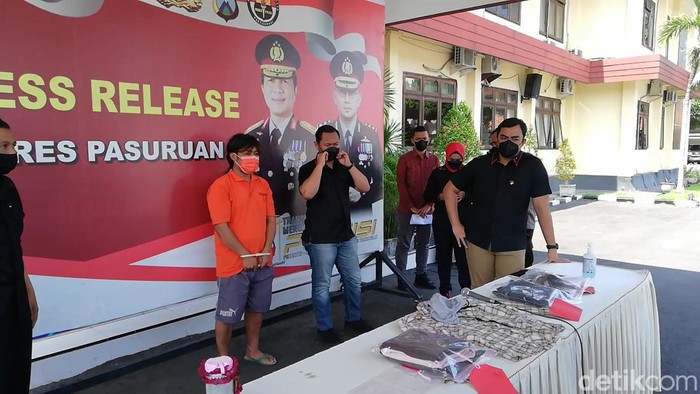 begal payudara di pasuruan