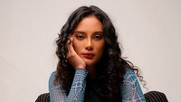 Erika Carlina bahkan mendapatkan julukan sebagai Queen of Party. Foto: Instagram/eri.carl