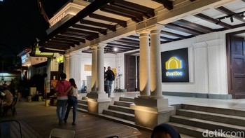 Foto di malam hari. Foto: Adi Fida Rahman/detikINET