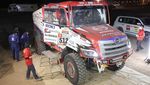 Wujud Truk Hybrid Hino Ikut Balapan Rally Dakar!