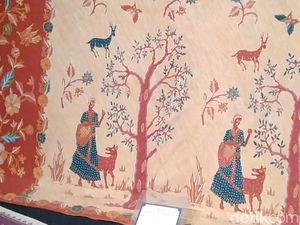 Sejarah Panjang Warna-warni Cantiknya Batik Pesisir Pekalongan