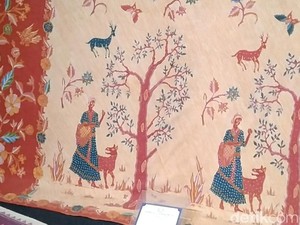 Sejarah Panjang Warna-warni Cantiknya Batik Pesisir Pekalongan