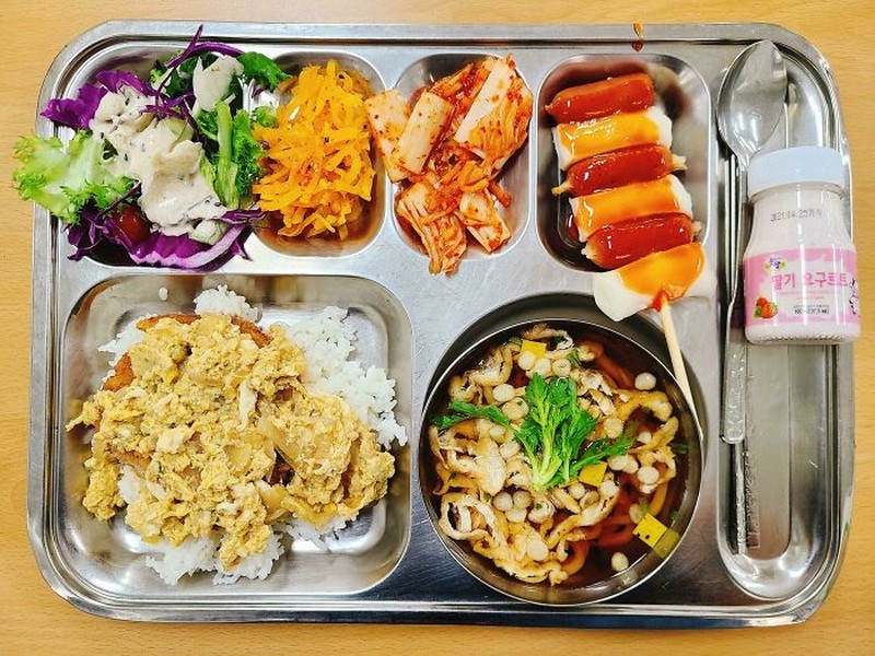 Komplet! Begini 10 Menu Makan Siang di Sekolah di Berbagai Negara