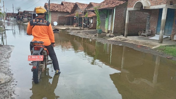 Kondisi genangan air di Kota Pekalongan, Rabu (19/1/2022) siang.
