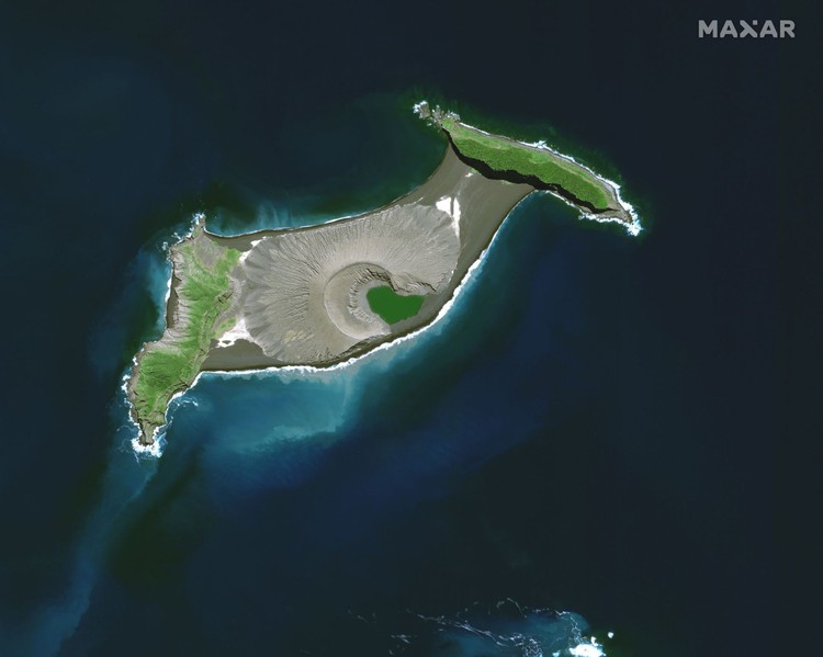 Letusan gunung berapi Tonga Letusan gunung berapi Tonga dilihat dari luar angkasa