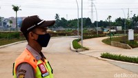 Tidak hanya bangunan, akses jalan menuju Stasiun Pondok Ranji dari permukiman Bintaro juga sudah rapi.
