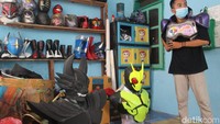 Reza menjelaskan saat ini pihaknya melayani pesanan 5-8 kostum untuk cosplay setiap bulan. Selain Kamen Rider, pesanan juga berupa kostum Power Rangers, Super Sentai dan Ultraman.