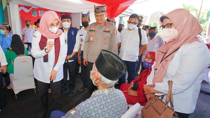Pacu Vaksinasi Booster, Ipuk Evaluasi Kecamatan Cakupan Terendah
