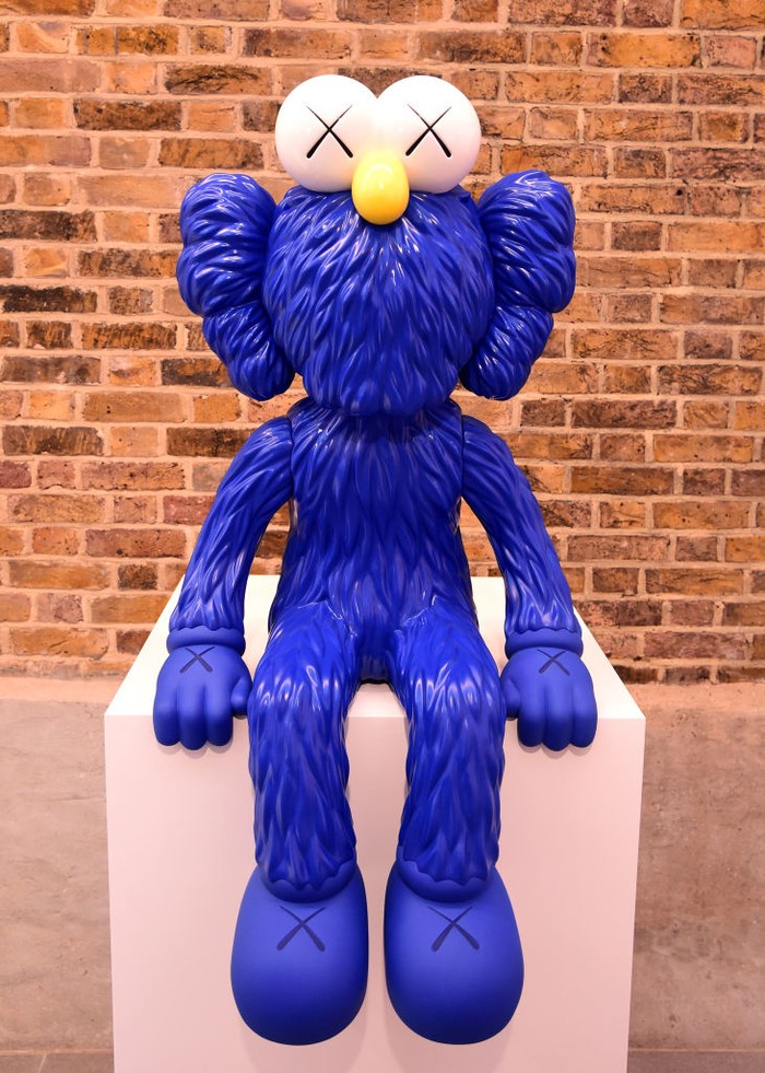 Pameran Seni Kaws di London, Inggris LONDON, ENGLAND - JANUARY 18: A general view of the