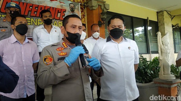 Polresta Denpasar ungkap WNA bunuh diri di Bali. (Sui Suadnyana/detikcom)
