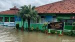 Potret Ribuan Rumah di Karawang Terendam Banjir