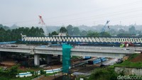 Proyek tol ini ditargetkan rampung tahun 2024.