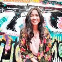 Namanya semakin populer setelah membintangi Layangan Putus, serial viral yang dibintangi oleh Reza Rahadian dan Putri Marino. Foto: dok. Instagram/@ruthmarini18