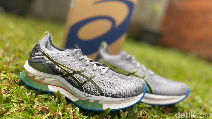 Sepatu ASICS GEL-KINSEI Blast Sepatu ASICS GEL-KINSEI Blast