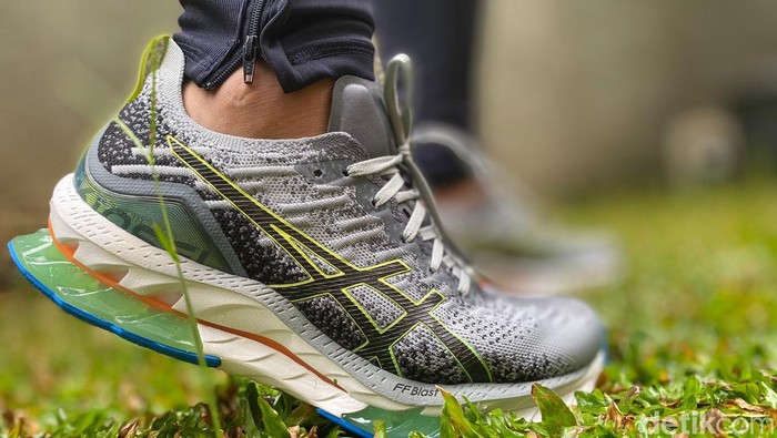 Sepatu ASICS GEL-KINSEI Blast Sepatu ASICS GEL-KINSEI Blast