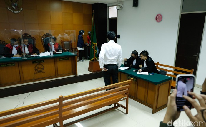 Sidang Putusan Gaga Muhammad Sidang putusan Gaga Muhammad di Pengadilan Negri Jakarta Timur (19/1/2022). Gaga Muhammad divonis 4 tahun 6 bulan dan denda Rp10 juta.