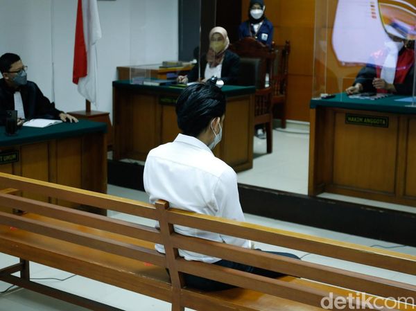 Suasana Sidang Putusan Gaga Muhammad, Divonis 4,5 Tahun Penjara