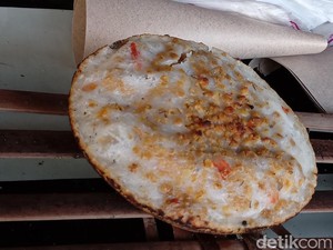 Berburu Sunrise di Pangandaran, Wajib Sarapan Surabi Biyungku yang Legend!