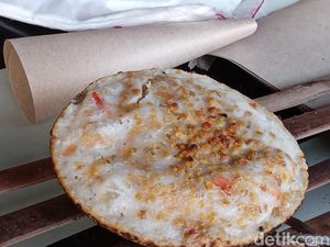 Sarapan Khas Pangandaran, Surabi Biyungku yang Empuk Gurih dan Wangi