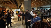 Menurut Erick Thohir Sarinah akan hadir pada pameran-pameran internasional. Sarinah juga akan menjadi tempat kunjungan wajib wisatawan asing baik sebagai tamu dan delegasi acara internasional.Foto: Dok. Kementerian BUMN/Dhika Septa Permana