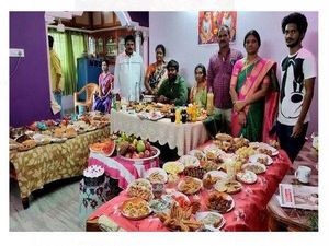 Wow! Keluarga Mertua Ini Siapkan 365 Makanan untuk Sambut Calon Menantu