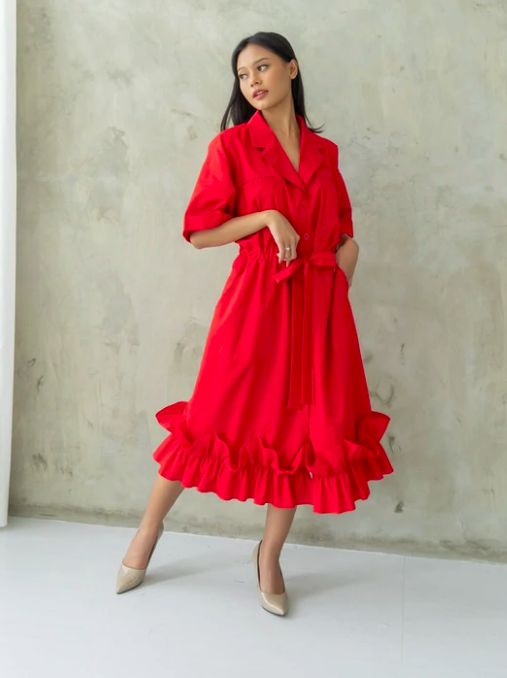 Opsi Dress Cantik Berwarna Merah untuk Merayakan Imlek 2022