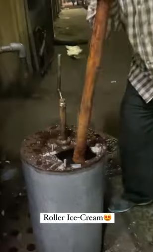 Es Krim Guling di India Diduga Memakai Wadah Berkarat