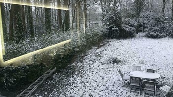 Refleksi bikin seolah ada kaca trasparan di luar. Foto: Boredpanda