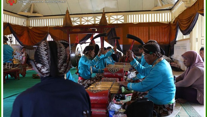 Gamelan Kanjeng Kiai Nagawilaga dalam perayaan Sekaten.