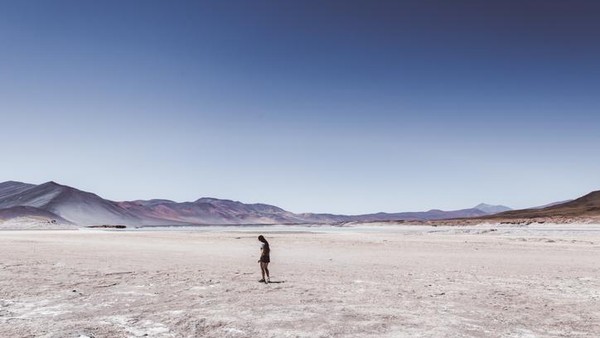 Terjepit antara pegunungan Cordillera de le Costa pesisir dan Pegunungn Andes, gurun Atacama berada di wilayah yang memiliki formasi geologis yang menakjubkan. Gurun ini pun sudah memberi banyak peluang untuk penelitian. (iStock) Terjepit antara pegunungan Cordillera de le Costa pesisir dan Pegunungn Andes, gurun Atacama berada di wilayah yang memiliki formasi geologis yang menakjubkan. Gurun ini pun sudah memberi banyak peluang untuk penelitian. (iStock)