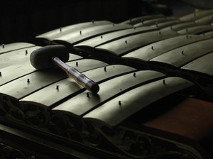 5 Alat Musik Tradisional Unik Khas Indonesia, Siswa Pernah Memainkannya?
