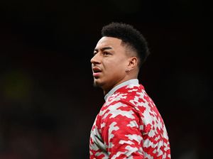 Martial Tinggalkan MU, Sebaiknya Lingard & Van de Beek Juga