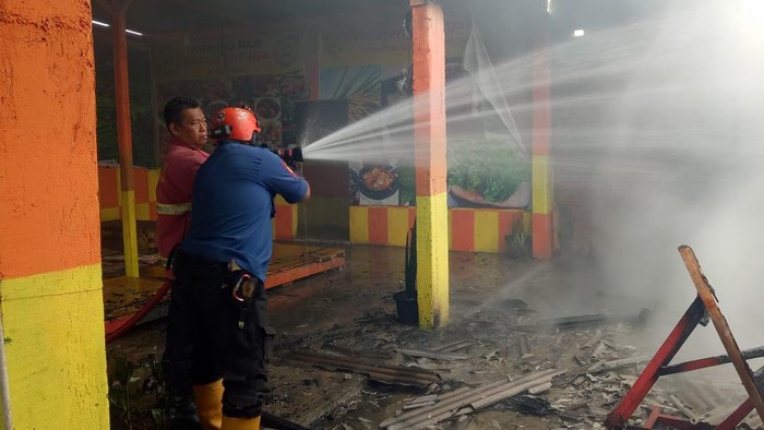 Kebakaran Rumah Makan di Cianjur