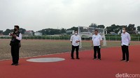 Lintasan atletik tersebut berlokasi di Stadion RAA Adiwijaya, SOR Ciateul, Tarogong Kidul, yang saat ini sedang dalam proses pembangunan. Berbeda dengan stadion, lintasan atletik di tempat ini sudah jadi.