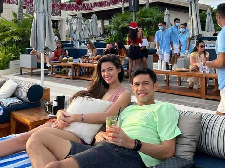 Makin Mesra Foto Susan Sameh dan Fajar Alfian Saat Makan Bareng