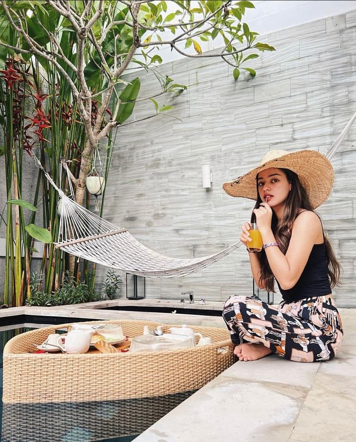 Makin Mesra Foto Susan Sameh dan Fajar Alfian Saat Makan Bareng