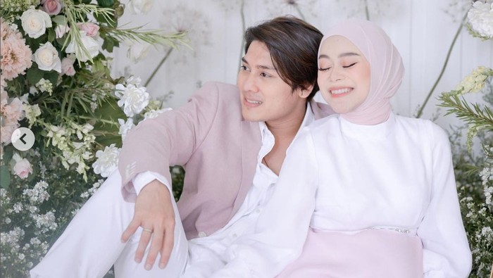 Maternity shoot Lesti Kejora