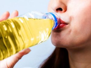 Minum Air Kencing Tidak Bisa Sembuhkan COVID-19, Ini Penjelasannya