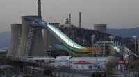Beijing adalah kota pertama yang diberikan hak untuk menjadi tuan rumah Olimpiade Musim Panas dan Musim Dingin. Kemunculan baru-baru ini varian omicron yang lebih menular dari virus corona di Beijing telah meningkatkan kekhawatiran tentang wabah, meskipun ibu kota melaporkan hanya satu kasus baru pada Rabu. (AP/Ng Han Guan)