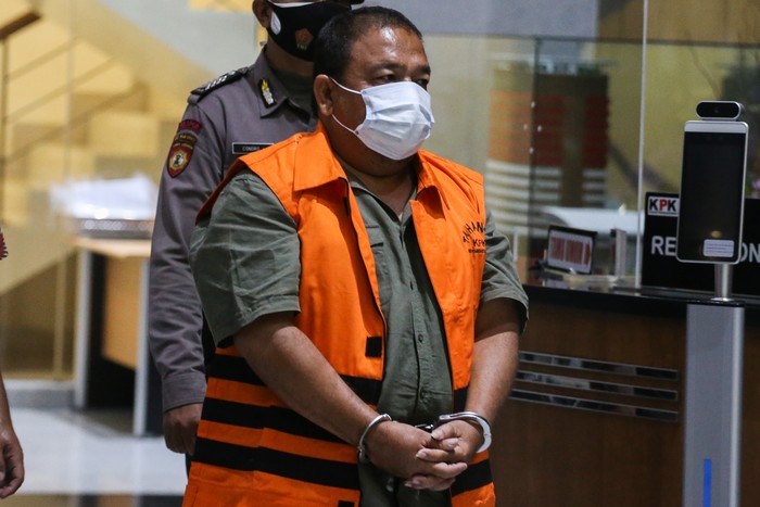 Bupati Langkat Terbit Rencana Perangin Angin terjaring OTT KPK. Ia pun telah ditetapkan sebagai tersangka dan kini ditahan KPK.