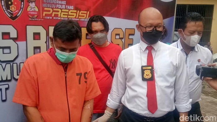 Polisi ungkap motif pria Palembang siram istri dan anak pakai air keras