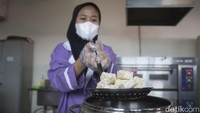 Diketahui tempe memiliki kandungan gizi menyerupai yogurt. Tempe juga sumber protein nabati yang mampu menyuplai hingga  62% kebutuhan protein tubuh jika dikonsumsi setiap hari.