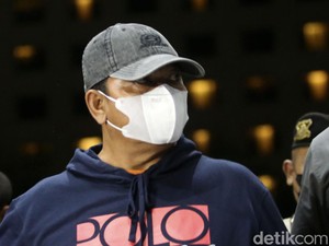Hakim Tegur Kakak Bupati Langkat agar Terbuka: Anda Sudah Disumpah!