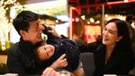 Gaya Keren Shandy Aulia Saat Ngopi di Amerika dan Makan Hot Pot