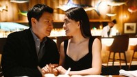 Shandy Aulia dan sang suami juga sempat dinner romantis dengan makanan yang enak. Foto: Instagram @shandyaulia