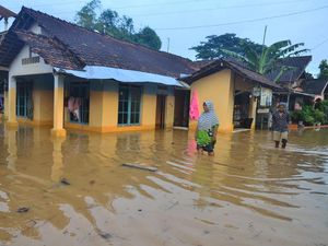 Sungai Meluap, Ratusan Rumah di Kudus Kebanjiran