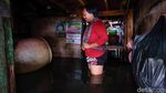 Lebih dari Sehari, Tegal Alur Jakbar Masih Terendam Banjir