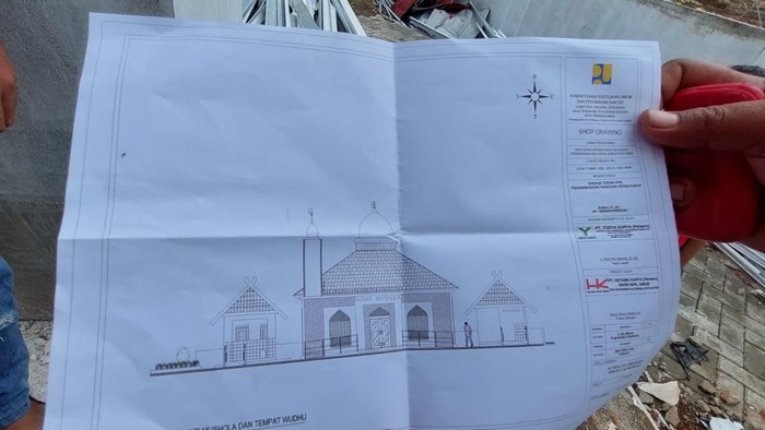Viral atap masjid di BIma dibongkar warga karena dinilai mirip gereja (dokumen istimewa) Viral atap masjid di BIma dibongkar warga karena dinilai mirip gereja (dokumen istimewa)