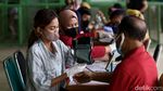 Omicron Merebak, Warga di Bekasi Ramai-ramai Antre Vaksin Booster